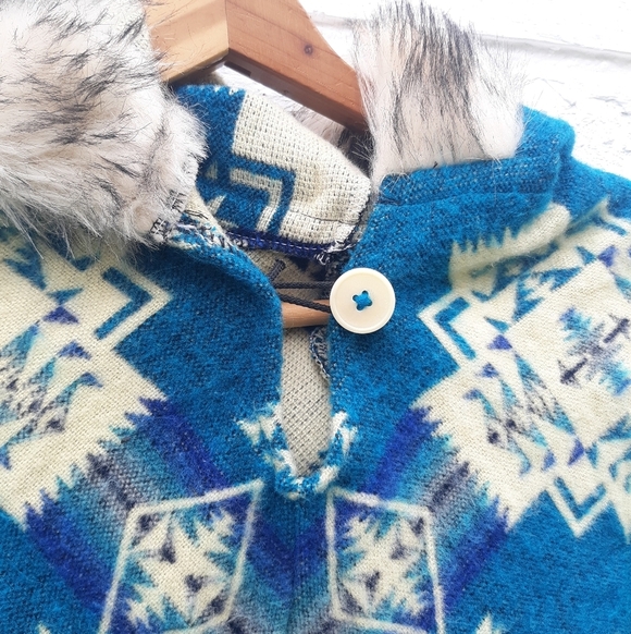Aztec Tribal Poncho Pullover Sweater Jacket - Picture 2 of 6